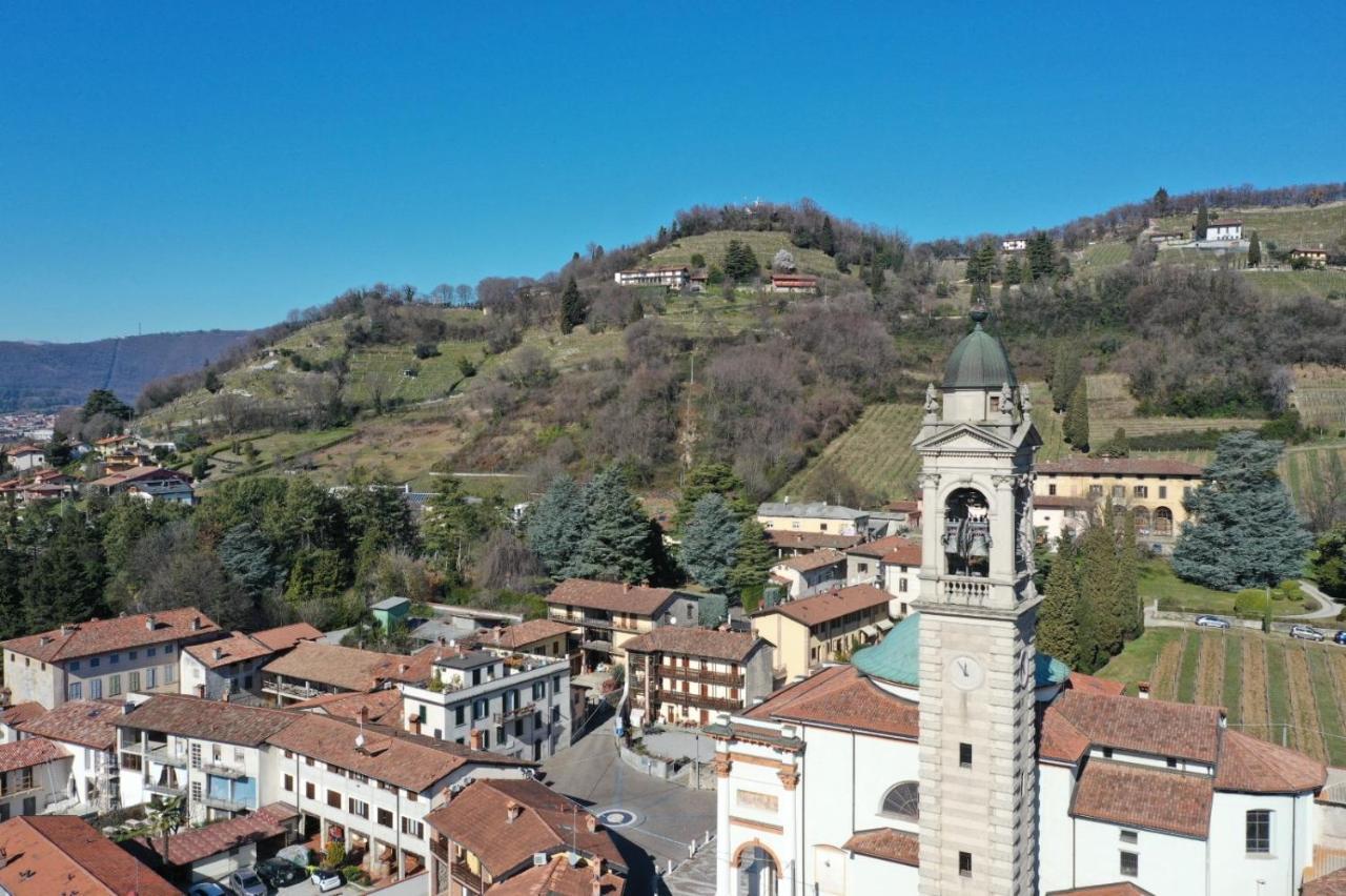 Lo Schiaccianoci Bed&Breakfast De Charme Scanzorosciate Luaran gambar
